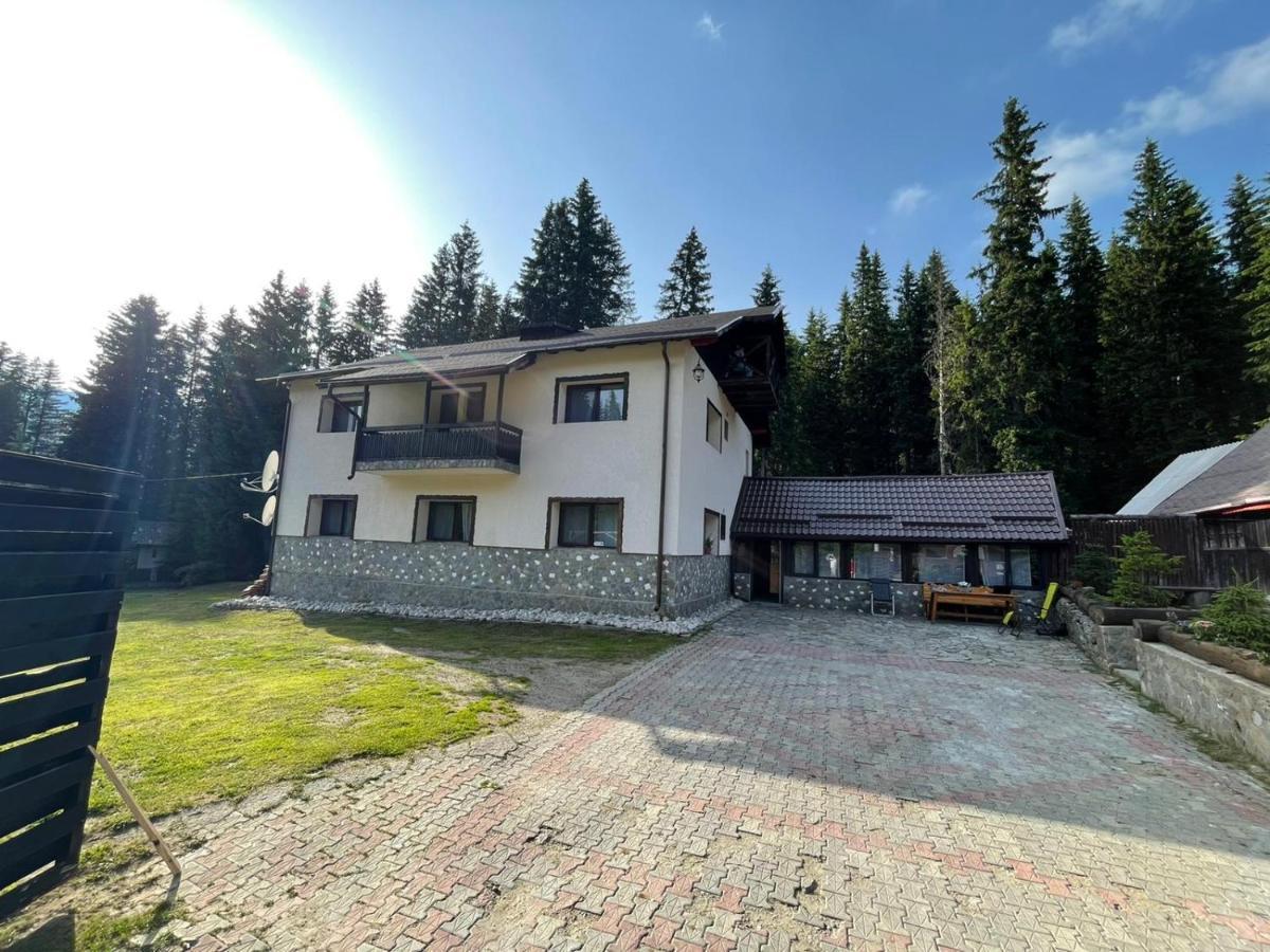 Mounthoff Retreat Βίλα Moroeni Εξωτερικό φωτογραφία