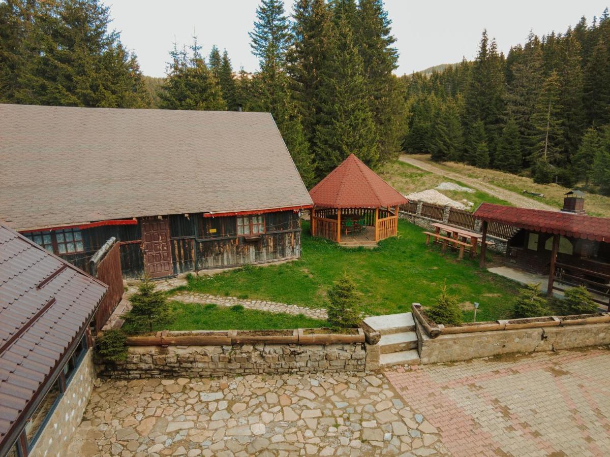 Mounthoff Retreat Βίλα Moroeni Εξωτερικό φωτογραφία